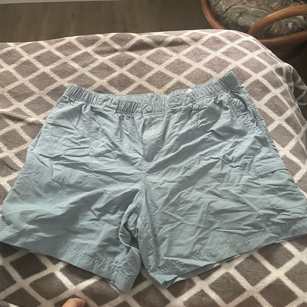Women’s Sandy River Cargo Columbia shorts